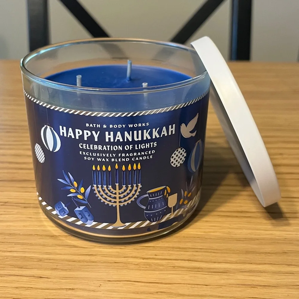 Bath & Body Works 3 Wick Candle. Happy Hanukkah Celebration Of Lights.